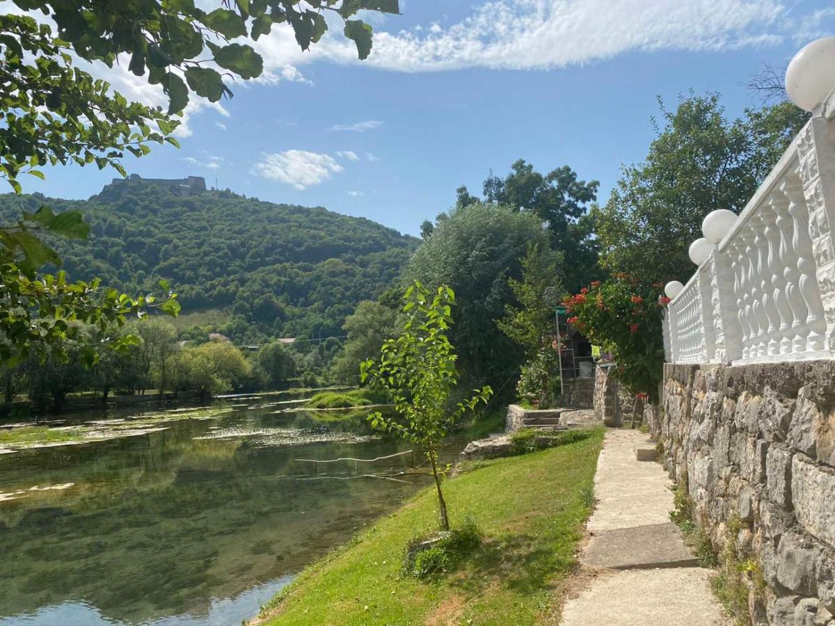 Villa Dino Kulen Vakuf Exterior foto