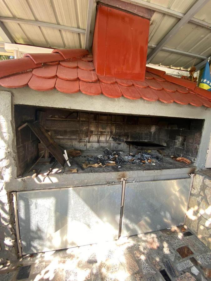 Villa Dino Kulen Vakuf Exterior foto
